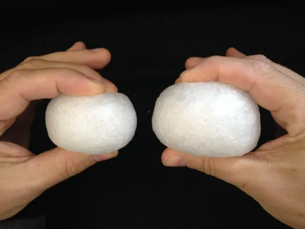 LED Bean Bag Juggle Ball and Foot Bag - Image 9